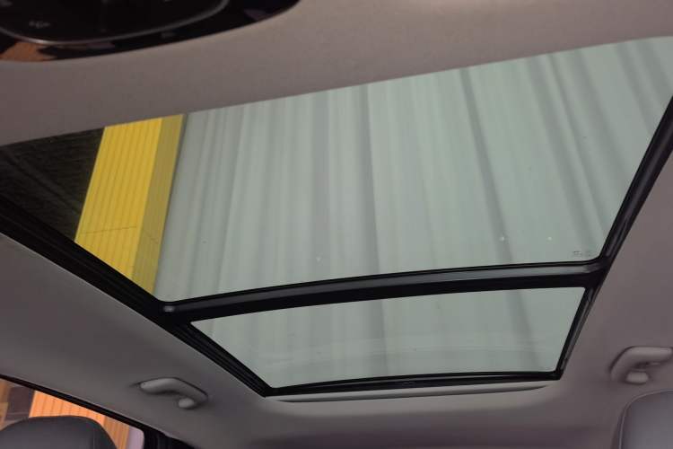 Used Hyundai Tucson 2023 Tucson L 1.5T Automatic Two-Wheel Drive LUX Prestige Edition Headliner
