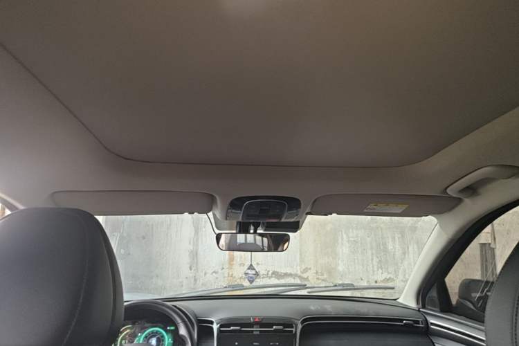 Used Hyundai Tucson 2023 Tucson L 1.5T Automatic Two-Wheel Drive DLX Luxury Edition Headliner