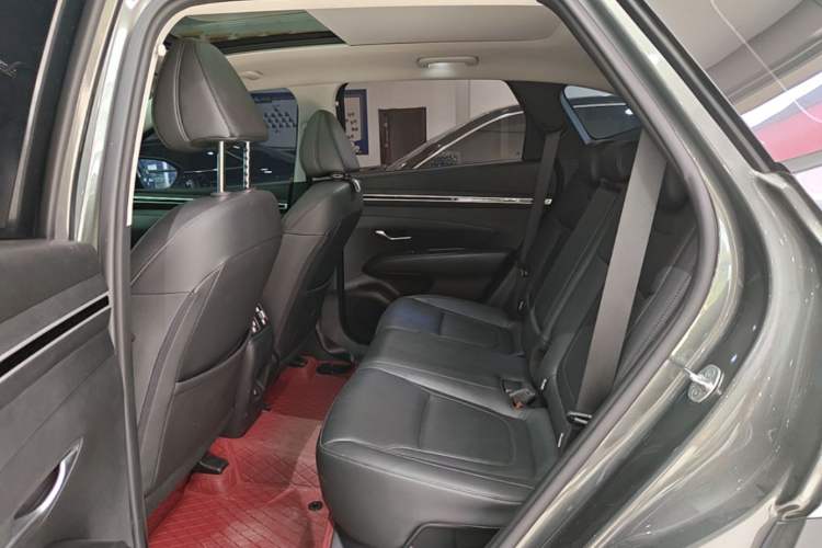 Used Hyundai Tucson 2023 Tucson L 1.5T Automatic Two-Wheel Drive GLX Elite Edition Left Rear Seat