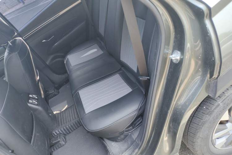 Used Hyundai Tucson 2023 Tucson L 1.5T Automatic Two-Wheel Drive GLX Elite Edition Left Rear Seat