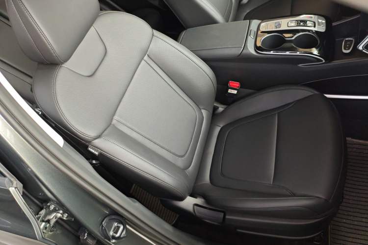 Used Hyundai Tucson 2023 Tucson L 1.5T Automatic Two-Wheel Drive DLX Luxury Edition Right Front Seat