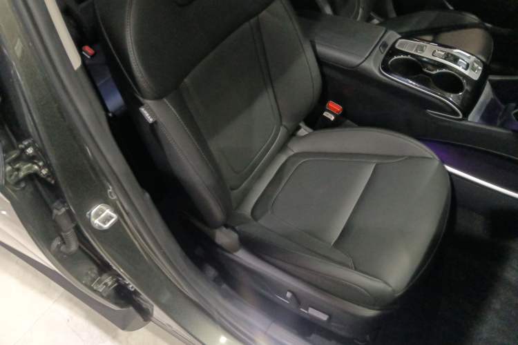 Used Hyundai Tucson 2023 Tucson L 1.5T Automatic Two-Wheel Drive LUX Prestige Edition Right Front Seat