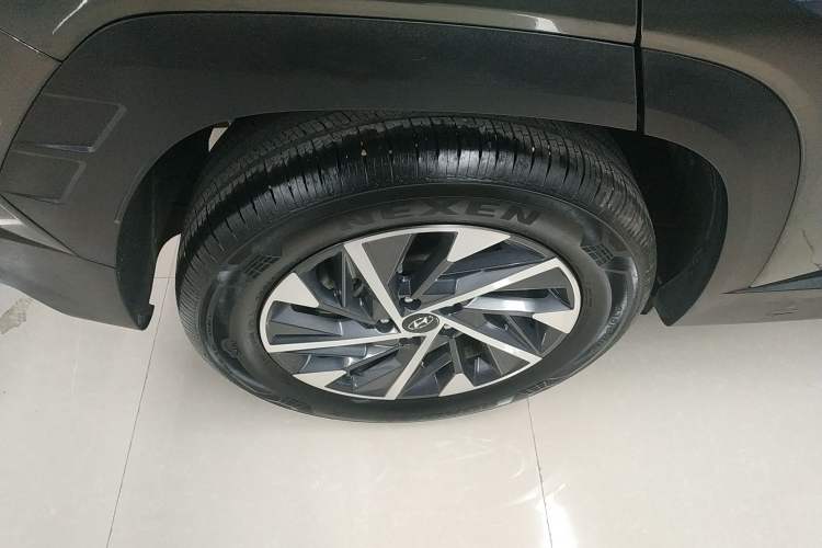 Used Hyundai Tucson 2023 Tucson L 1.5T Automatic Two-Wheel Drive GLX Elite Edition Right Rear Wheel Hub