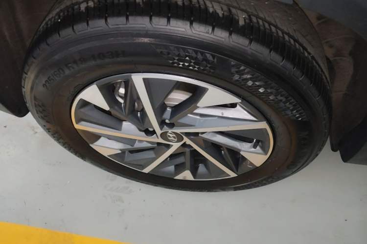 Used Hyundai Tucson 2023 Tucson L 1.5T Automatic Two-Wheel Drive GLX Elite Edition Right Rear Wheel Hub