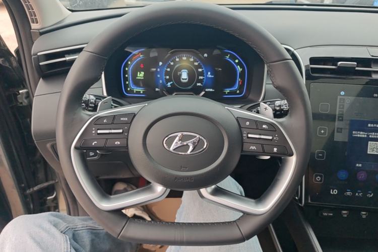 Used Hyundai Tucson 2023 Tucson L 1.5T Automatic Two-Wheel Drive DLX Luxury Edition Steering Wheel