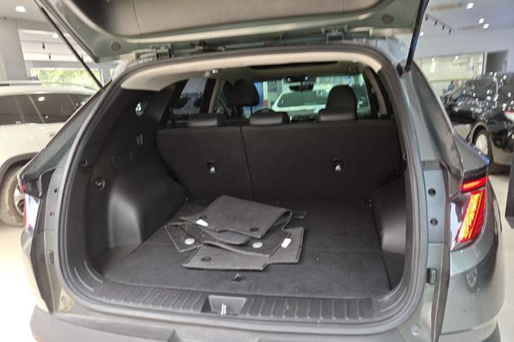 Used Hyundai Tucson 2023 Tucson L 1.5T Automatic Two-Wheel Drive GLX Elite Edition Trunk