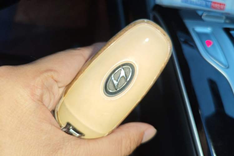 Used Hyundai Tucson 2023 Tucson L 1.5T Automatic Two-Wheel Drive GLX Elite Edition Vehicle Key