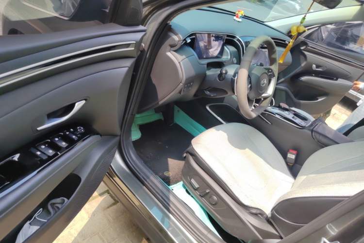 Used Hyundai Tucson 2023 Tucson L 1.5T Automatic Two-Wheel Drive LUX Prestige Edition Driver Seat