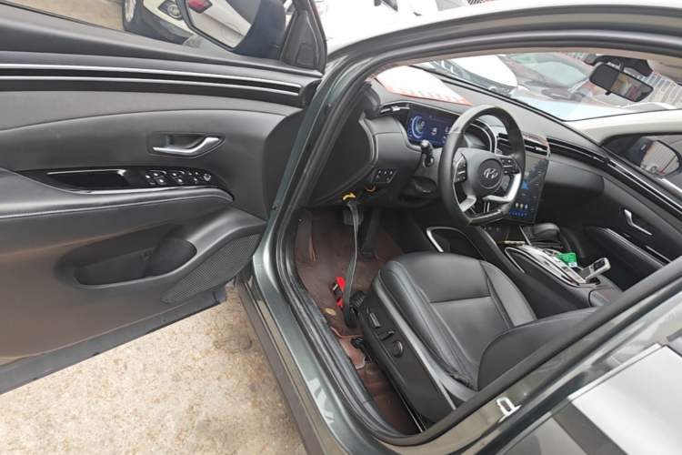 Used Hyundai Tucson 2023 Tucson L 1.5T Automatic Two-Wheel Drive LUX Prestige Edition Driver Seat