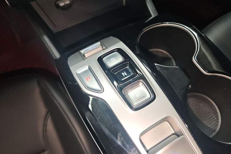 Used Hyundai Tucson 2023 Tucson L 1.5T Automatic Two-Wheel Drive DLX Luxury Edition Gear Lever