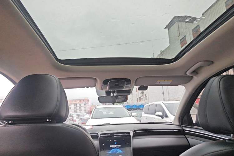 Used Hyundai Tucson 2023 Tucson L 1.5T Automatic Two-Wheel Drive LUX Prestige Edition Headliner
