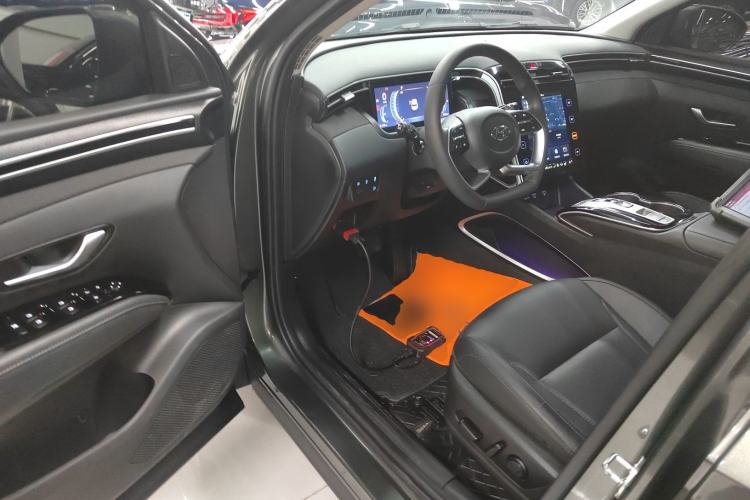 Used Hyundai Tucson 2023 Tucson L 1.5T Automatic Two-Wheel Drive LUX Prestige Edition Interior 3