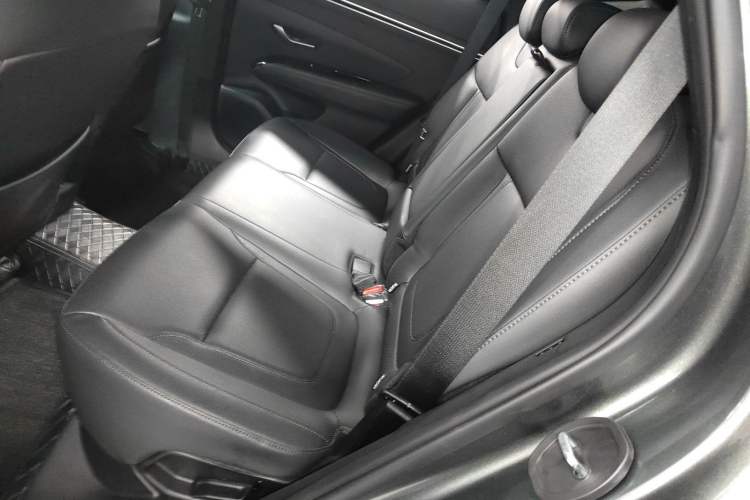 Used Hyundai Tucson 2023 Tucson L 1.5T Automatic Two-Wheel Drive LUX Prestige Edition Interior 4