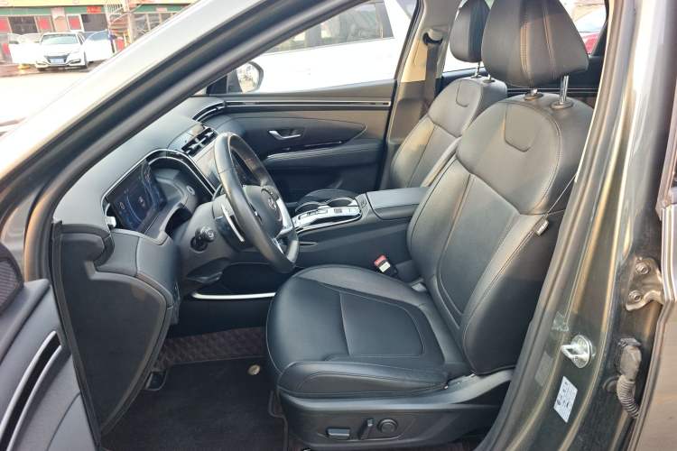 Used Hyundai Tucson 2023 Tucson L 1.5T Automatic Two-Wheel Drive LUX Prestige Edition Left Front Seat