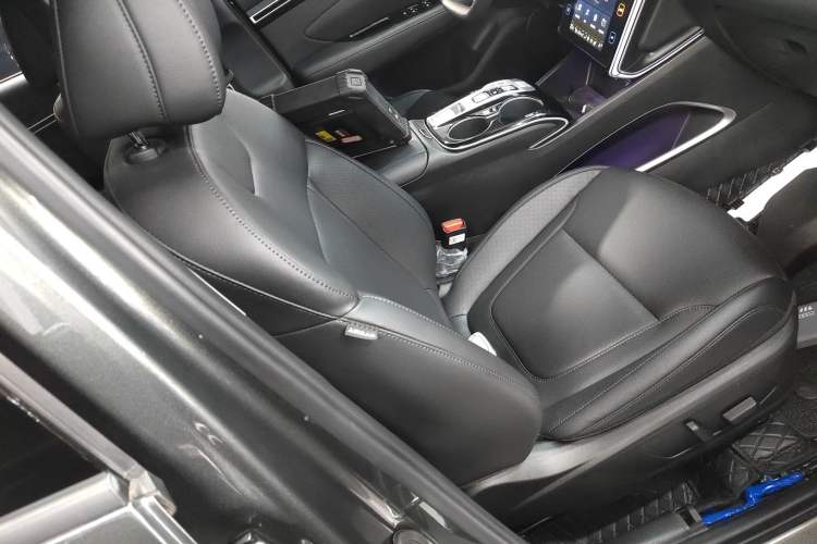 Used Hyundai Tucson 2023 Tucson L 1.5T Automatic Two-Wheel Drive LUX Prestige Edition Right Front Seat
