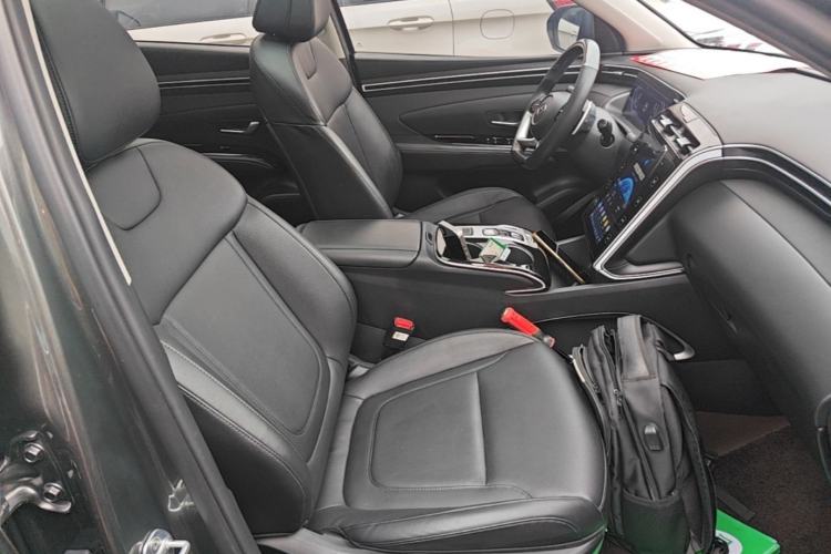 Used Hyundai Tucson 2023 Tucson L 1.5T Automatic Two-Wheel Drive LUX Prestige Edition Right Front Seat