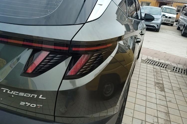 Used Hyundai Tucson 2023 Tucson L 1.5T Automatic Two-Wheel Drive GLX Elite Edition Right Rear Taillight