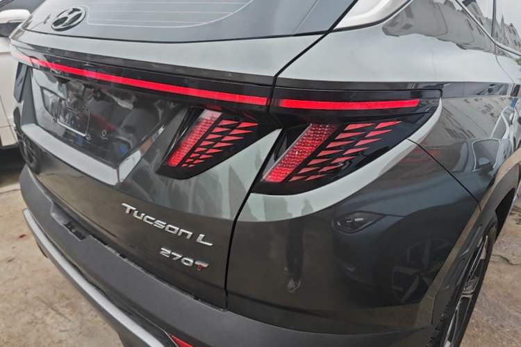 Used Hyundai Tucson 2023 Tucson L 1.5T Automatic Two-Wheel Drive LUX Prestige Edition Right Rear Taillight