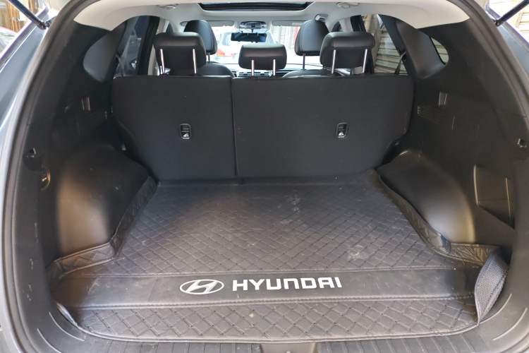 Used Hyundai Tucson 2023 Tucson L 1.5T Automatic Two-Wheel Drive GLX Elite Edition Trunk