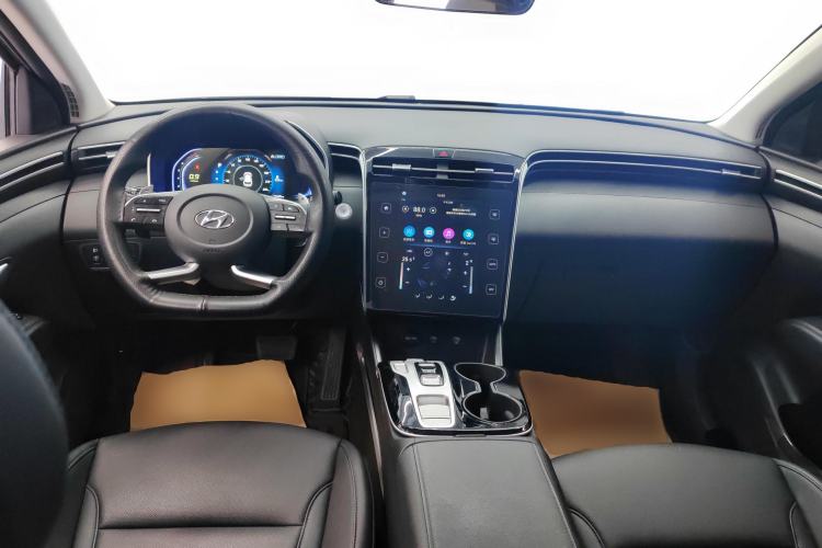 Used Hyundai Tucson 2023 Tucson L 1.5T Automatic Two-Wheel Drive GLX Elite Edition Center Console