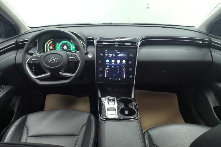 Used Hyundai Tucson 2023 Tucson L 1.5T Automatic Two-Wheel Drive GLX Elite Edition Center Console