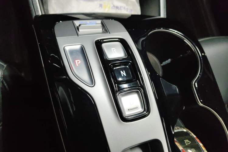 Used Hyundai Tucson 2023 Tucson L 1.5T Automatic Two-Wheel Drive DLX Luxury Edition Gear Lever