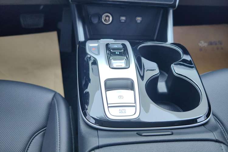 Used Hyundai Tucson 2023 Tucson L 1.5T Automatic Two-Wheel Drive GLX Elite Edition Gear Lever