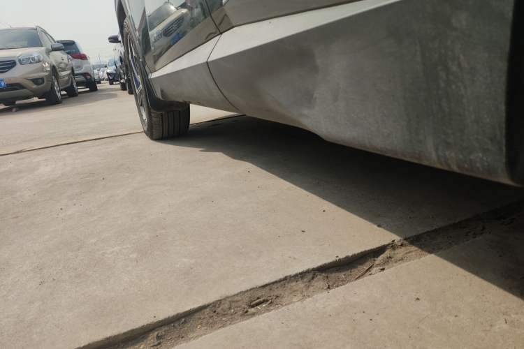 Used Hyundai Tucson 2023 Tucson L 1.5T Automatic Two-Wheel Drive DLX Luxury Edition Left Side Sill