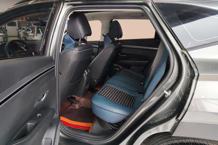 Used Hyundai Tucson 2023 Tucson L 1.5T Automatic Two-Wheel Drive GLX Elite Edition Right Rear Seat