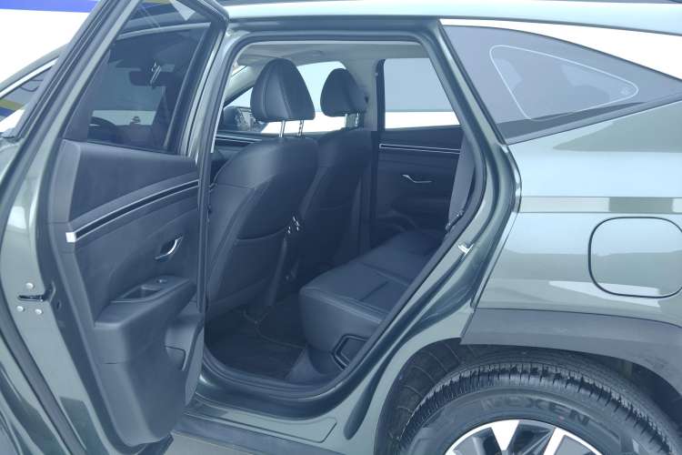 Used Hyundai Tucson 2023 Tucson L 1.5T Automatic Two-Wheel Drive GLX Elite Edition Right Rear Seat