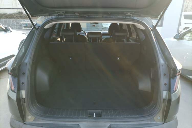 Used Hyundai Tucson 2023 Tucson L 1.5T Automatic Two-Wheel Drive LUX Prestige Edition Trunk