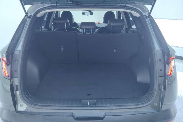 Used Hyundai Tucson 2023 Tucson L 1.5T Automatic Two-Wheel Drive GLX Elite Edition Trunk