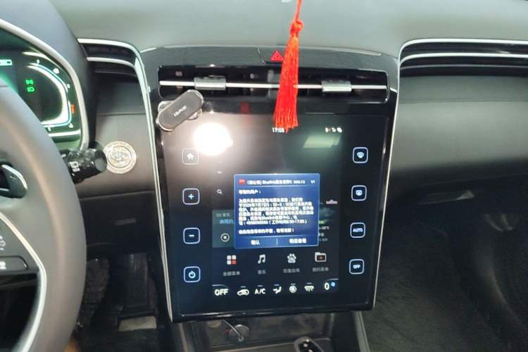 Used Hyundai Tucson 2023 Tucson L 1.5T Automatic Two-Wheel Drive DLX Luxury Edition Audio And AC Panel