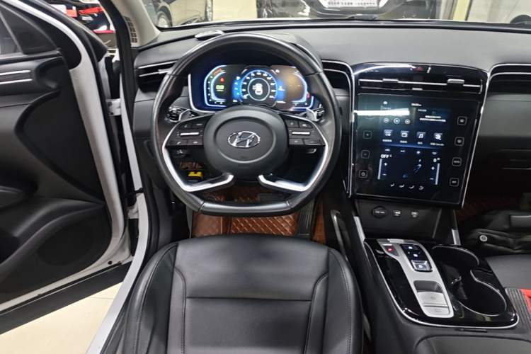 Used Hyundai Tucson 2023 Tucson L 1.5T Automatic Two-Wheel Drive GLX Elite Edition Audio And AC Panel