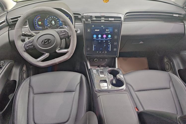 Used Hyundai Tucson 2023 Tucson L 1.5T Automatic Two-Wheel Drive GLX Elite Edition Center Console