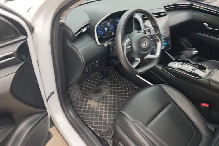 Used Hyundai Tucson 2023 Tucson L 1.5T Automatic Two-Wheel Drive DLX Luxury Edition Driver Seat