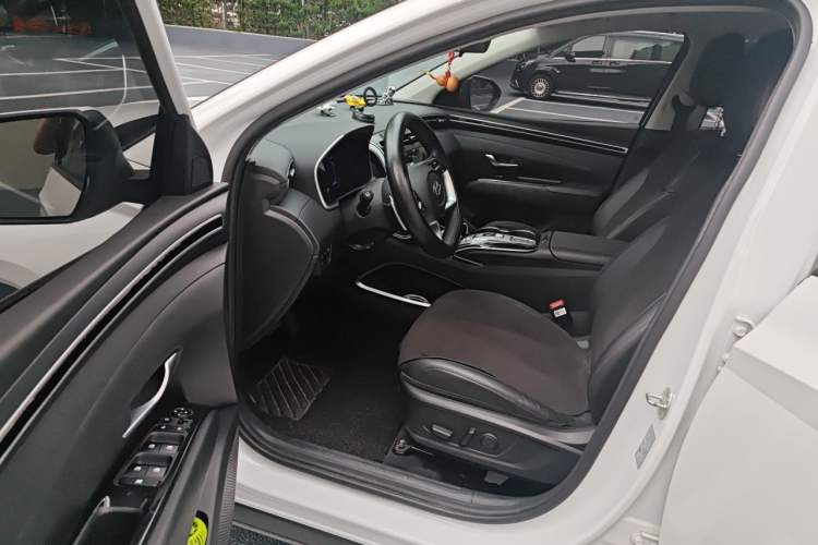 Used Hyundai Tucson 2023 Tucson L 1.5T Automatic Two-Wheel Drive DLX Luxury Edition Driver Seat