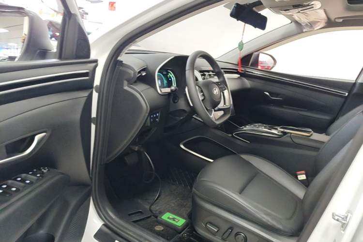 Used Hyundai Tucson 2023 Tucson L 1.5T Automatic Two-Wheel Drive DLX Luxury Edition Driver Seat