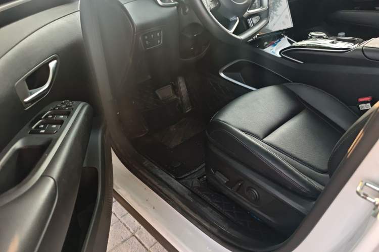 Used Hyundai Tucson 2023 Tucson L 1.5T Automatic Two-Wheel Drive DLX Luxury Edition Driver Seat