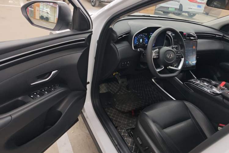 Used Hyundai Tucson 2023 Tucson L 1.5T Automatic Two-Wheel Drive DLX Luxury Edition Driver Seat