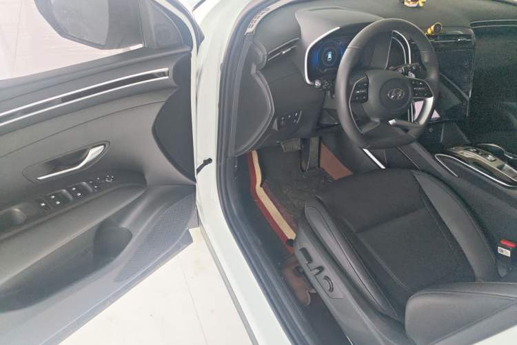 Used Hyundai Tucson 2023 Tucson L 1.5T Automatic Two-Wheel Drive GLX Elite Edition Driver Seat
