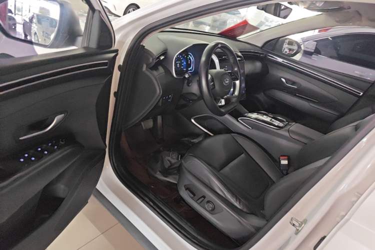 Used Hyundai Tucson 2023 Tucson L 1.5T Automatic Two-Wheel Drive GLX Elite Edition Driver Seat