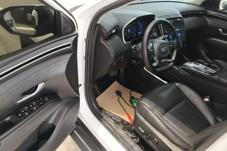 Used Hyundai Tucson 2023 Tucson L 1.5T Automatic Two-Wheel Drive GLX Elite Edition Driver Seat