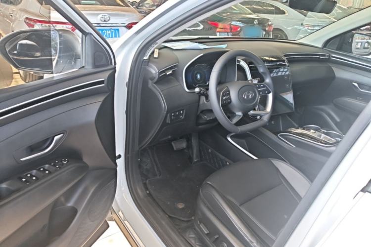 Used Hyundai Tucson 2023 Tucson L 1.5T Automatic Two-Wheel Drive DLX Luxury Edition Driver Seat