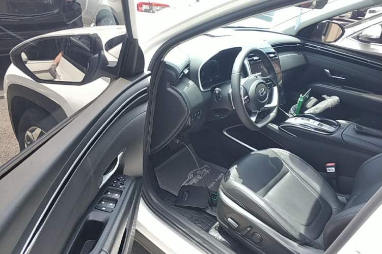 Used Hyundai Tucson 2023 Tucson L 1.5T Automatic Two-Wheel Drive DLX Luxury Edition Driver Seat