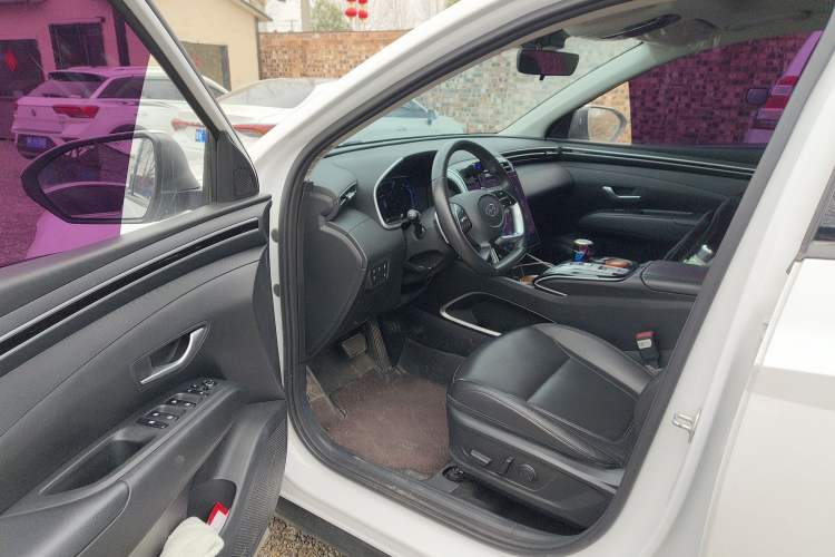 Used Hyundai Tucson 2023 Tucson L 1.5T Automatic Two-Wheel Drive DLX Luxury Edition Driver Seat