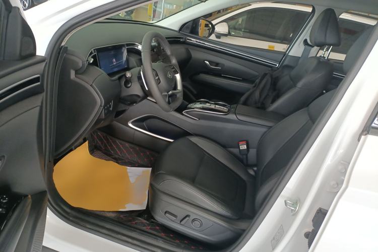 Used Hyundai Tucson 2023 Tucson L 1.5T Automatic Two-Wheel Drive LUX Prestige Edition Driver Seat