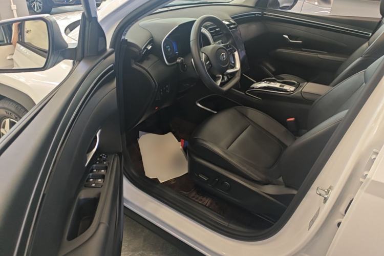 Used Hyundai Tucson 2023 Tucson L 1.5T Automatic Two-Wheel Drive DLX Luxury Edition Driver Seat