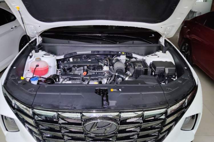 Used Hyundai Tucson 2023 Tucson L 1.5T Automatic Two-Wheel Drive DLX Luxury Edition Engine Bay