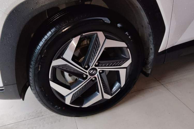 Used Hyundai Tucson 2023 Tucson L 1.5T Automatic Two-Wheel Drive DLX Luxury Edition Exterior 5